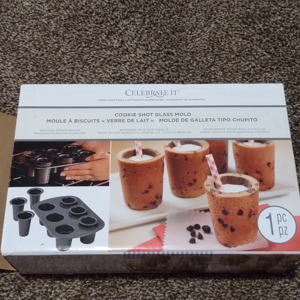 Cookie shot glass mold